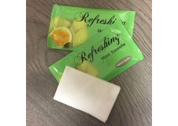 Deluxe Wet Towels in Lemon Fragrance
